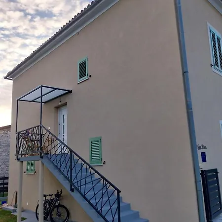 Fiore Apartment